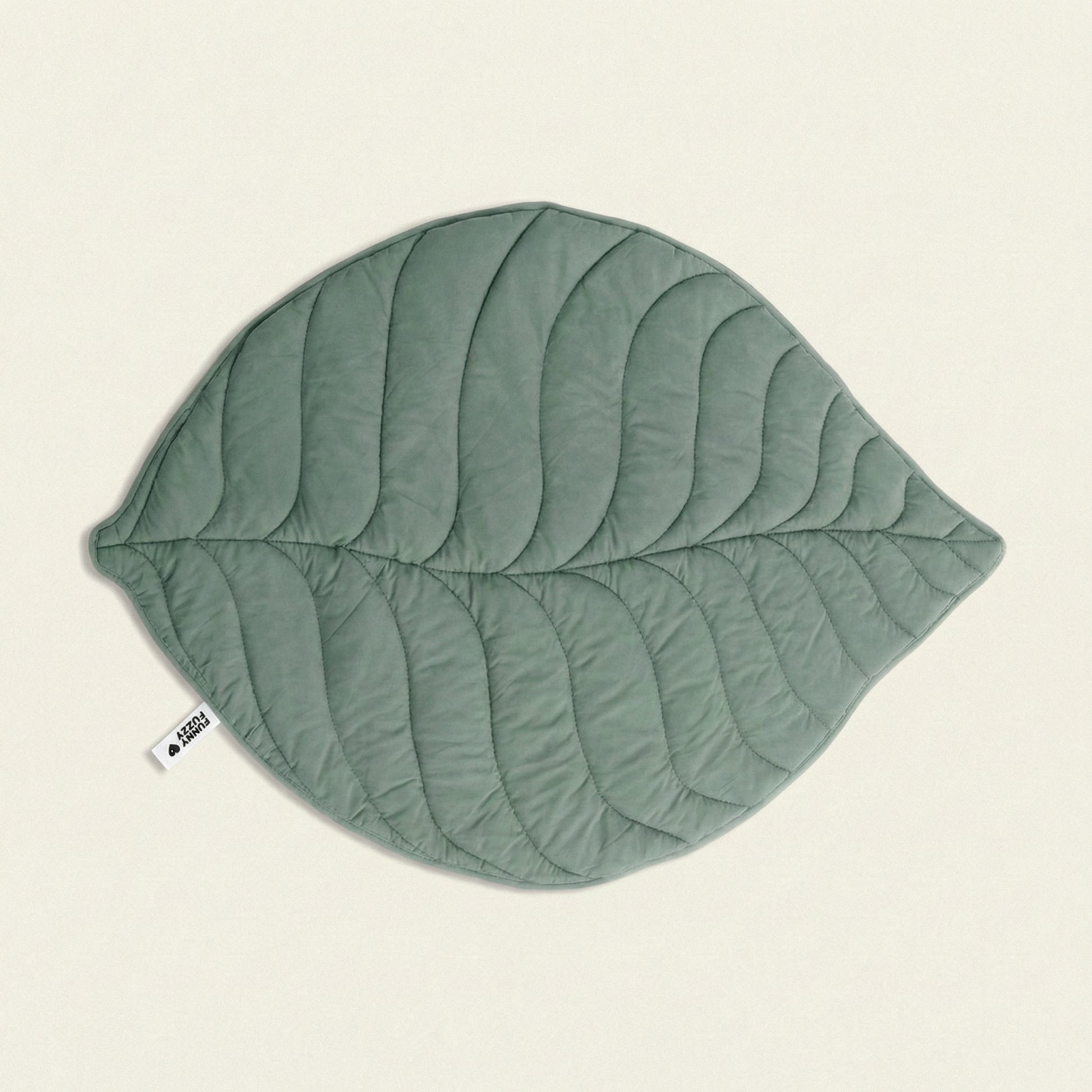 Cozy Leaf Shape Dog Blanket Mat with Soft Fabric ? Stylish Comfort for Pets 10