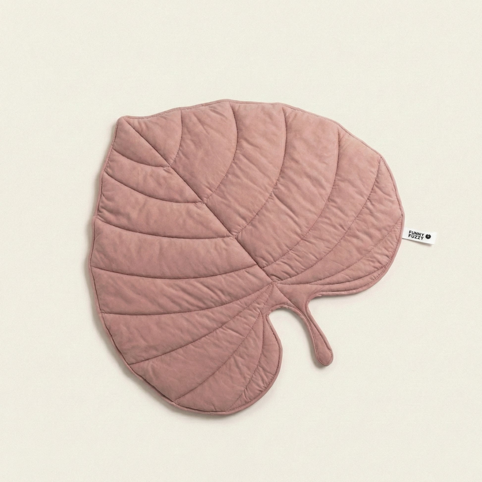 Cozy Leaf Shape Dog Blanket Mat with Soft Fabric ? Stylish Comfort for Pets 8