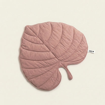 Cozy Leaf Shape Dog Blanket Mat with Soft Fabric ? Stylish Comfort for Pets 8